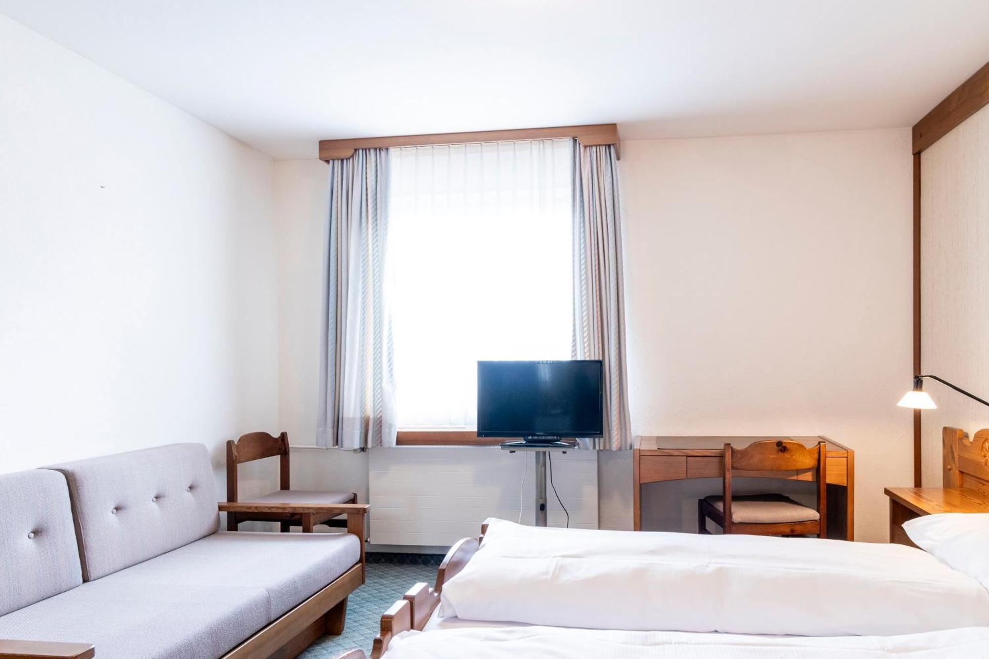 Sils Baselgia Hotel Chesa Grischa מראה חיצוני תמונה